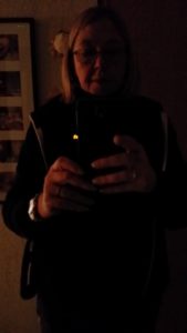 En värmeväst med slingor i ryggen är bra.